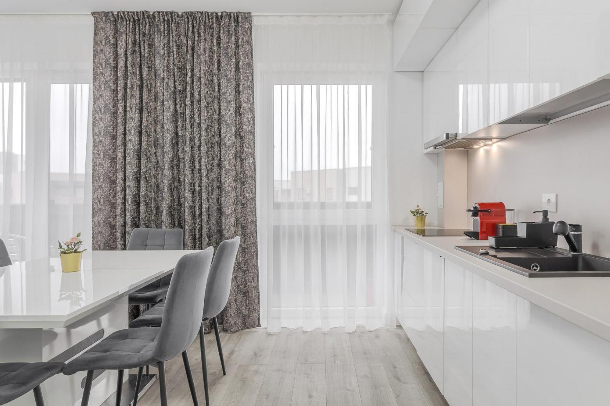 Apartamento Pure Flat Oradea Exterior foto